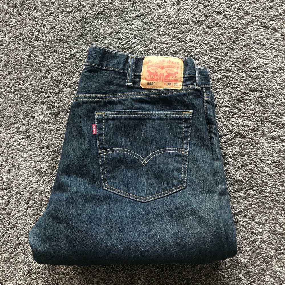 💙NWOT MEN’S 559 LEVI’S💙